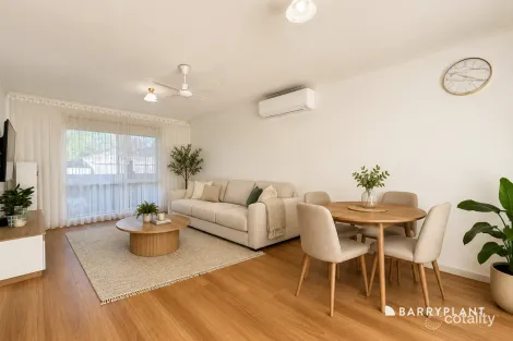 Property photo of 2/4 Greenlaw Crescent Berwick VIC 3806