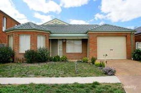 33 Herrington Turn, Caroline Springs, VIC 3023