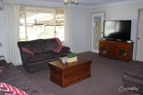 Property photo of 9 Echuca Place Cowra NSW 2794