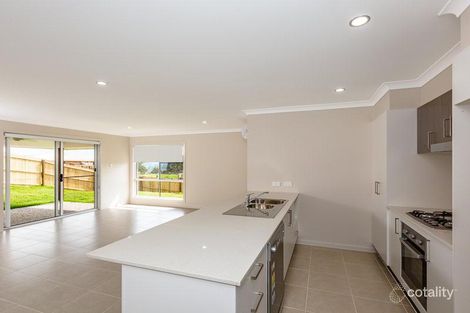 Property photo of 3 Cassidy Terrace Mount Kynoch QLD 4350