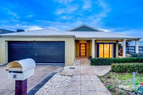 8 Thomas Carr Dr, Tarneit, VIC 3029
