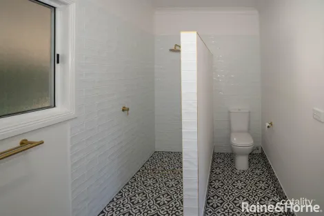 Property photo of 10 Small Street Wagga Wagga NSW 2650