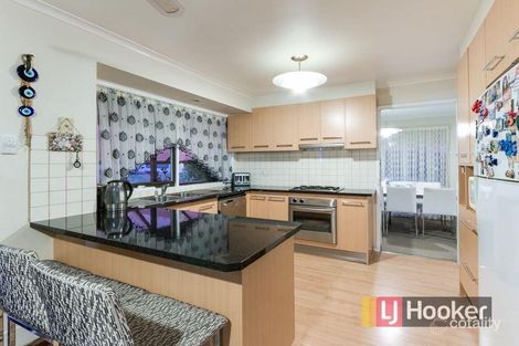 Property photo of 5 Mace Rise Hallam VIC 3803