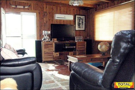 Property photo of 190 Wallaby Drive Cypress Gardens QLD 4357