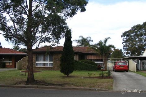 Property photo of 18 Todd Row St Clair NSW 2759