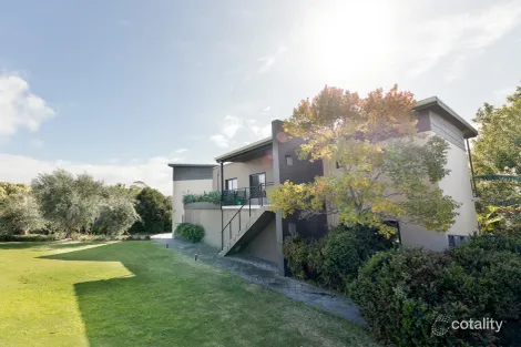 2 Chauncy St, East Fremantle, WA 6158