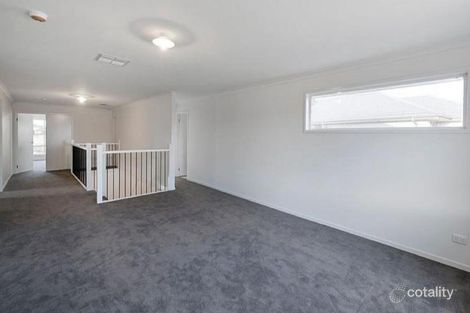 Property photo of 26 Watersedge Cove Point Cook VIC 3030