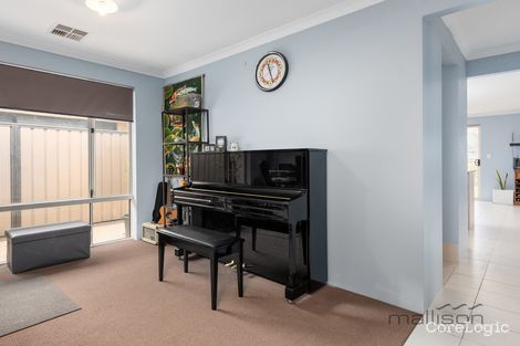 Property photo of 23 St Tropez Gardens Piara Waters WA 6112