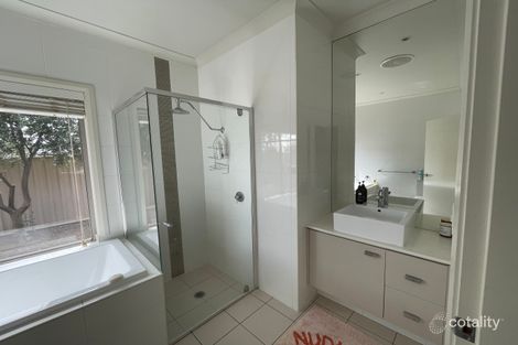 Property photo of 10 Hurford Place Forbes NSW 2871