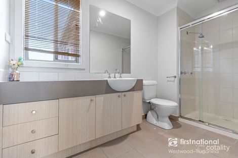Property photo of 16 Bianca Boulevard Tarneit VIC 3029