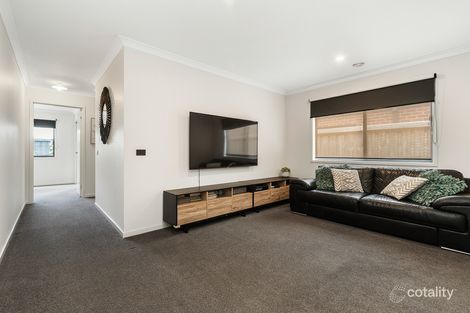 Property photo of 11 Powlett Drive Clyde VIC 3978
