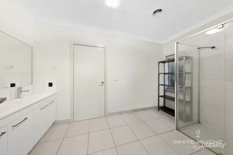 Property photo of 45 Waterview Lane Cairnlea VIC 3023