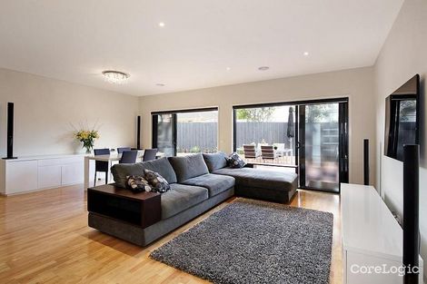 Property photo of 2/10 Latham Street Bentleigh East VIC 3165