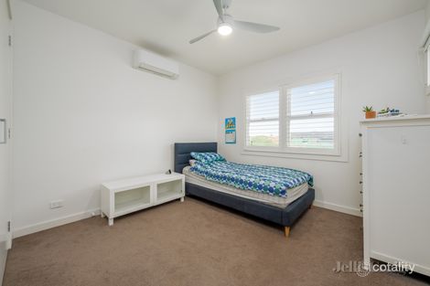 Property photo of 38 Hillside Avenue Northcote VIC 3070