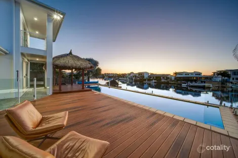 94 Sunbird Ch, Parrearra, QLD 4575