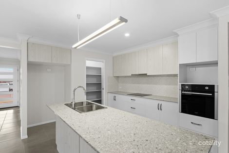 Property photo of 11 Bootes Street Kearneys Spring QLD 4350