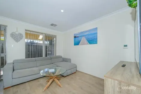 Property photo of 12 Roundhill Road Aveley WA 6069