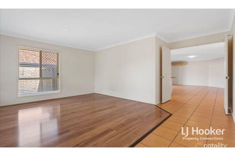 Property photo of 19 Mowbray Court Kallangur QLD 4503