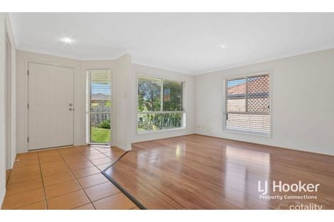Property photo of 19 Mowbray Court Kallangur QLD 4503