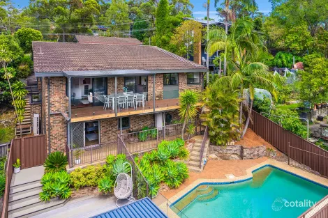 Property photo of 61 Washington Drive Bonnet Bay NSW 2226