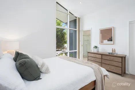 Property photo of 61 Washington Drive Bonnet Bay NSW 2226