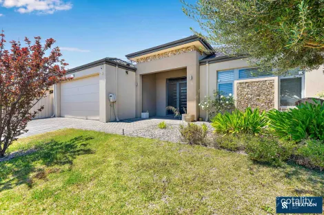 Property photo of 5 Tulip Way East Cannington WA 6107