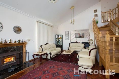 Property photo of 15 Hennessy Way Dandenong North VIC 3175