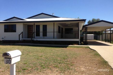 30 Pandanus St, Blackwater, QLD 4717