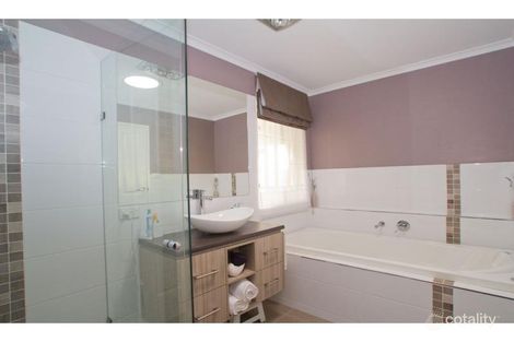 Property photo of 4 Hansa Court Kangaroo Flat VIC 3555