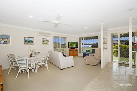 Property photo of 13 Winders Place Banora Point NSW 2486