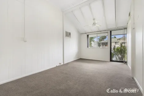 Property photo of 16 Gilpin Street Shorncliffe QLD 4017