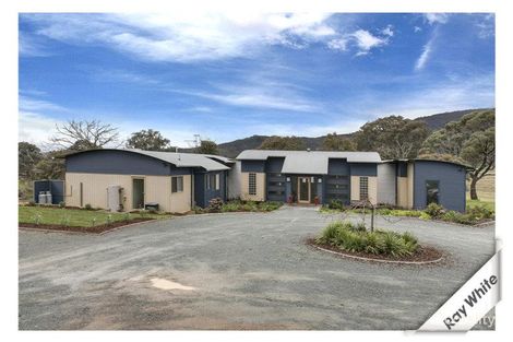 Property photo of 198 Settlers Road Royalla NSW 2620
