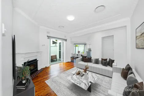 112 Ninth Ave, Campsie, NSW 2194
