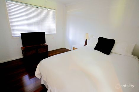 Property photo of 140 Schofield Parade Keppel Sands QLD 4702