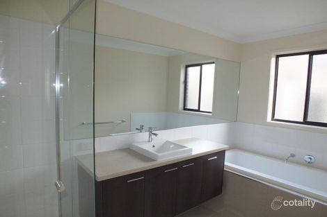 Property photo of 19 Bindarri Road Manor Lakes VIC 3024