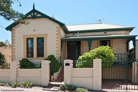 2 Beach St, Grange, SA 5022