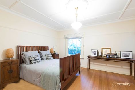 Property photo of 2 Hayes Crescent Griffith ACT 2603