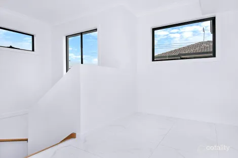 Property photo of 2/100 Cheddar Road Reservoir VIC 3073