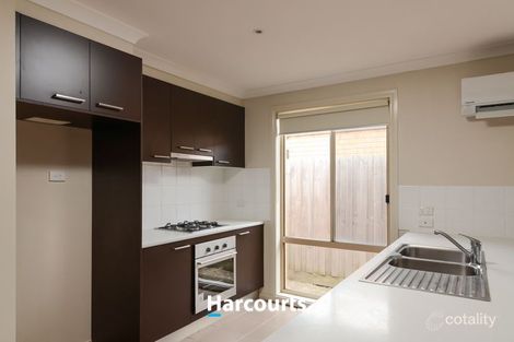 Property photo of 29 Pepperbush Circuit Cranbourne VIC 3977