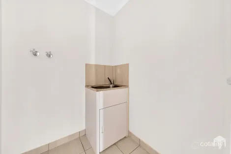 Property photo of 2/29 Denton Avenue St Albans VIC 3021