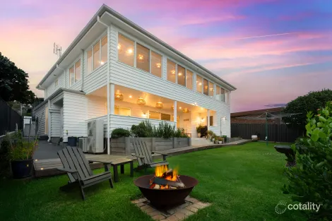 Property photo of 28 Eureka Avenue Kiama Downs NSW 2533