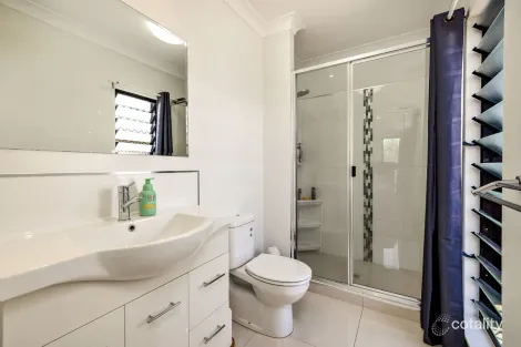 Property photo of 28 Hillary Drive Smithfield QLD 4878