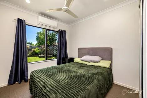 Property photo of 28 Hillary Drive Smithfield QLD 4878