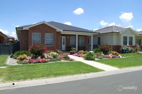Property photo of 8 The Patio Hillvue NSW 2340