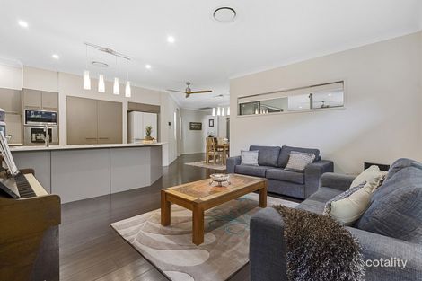 Property photo of 7 Meadow Court Maudsland QLD 4210