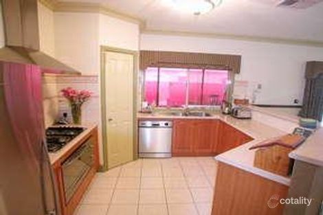 Property photo of 3 Palmer Court Roxburgh Park VIC 3064