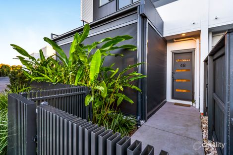 48 DELTA CCT, HOPE ISLAND, QLD 4212