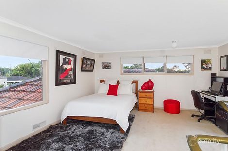 Property photo of 18 Rotherwood Drive Malvern East VIC 3145