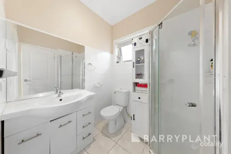 Property photo of 2/19 Bailey Street St Albans VIC 3021