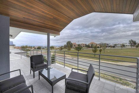 11 Mandjar Lane, Wannanup, WA 6210